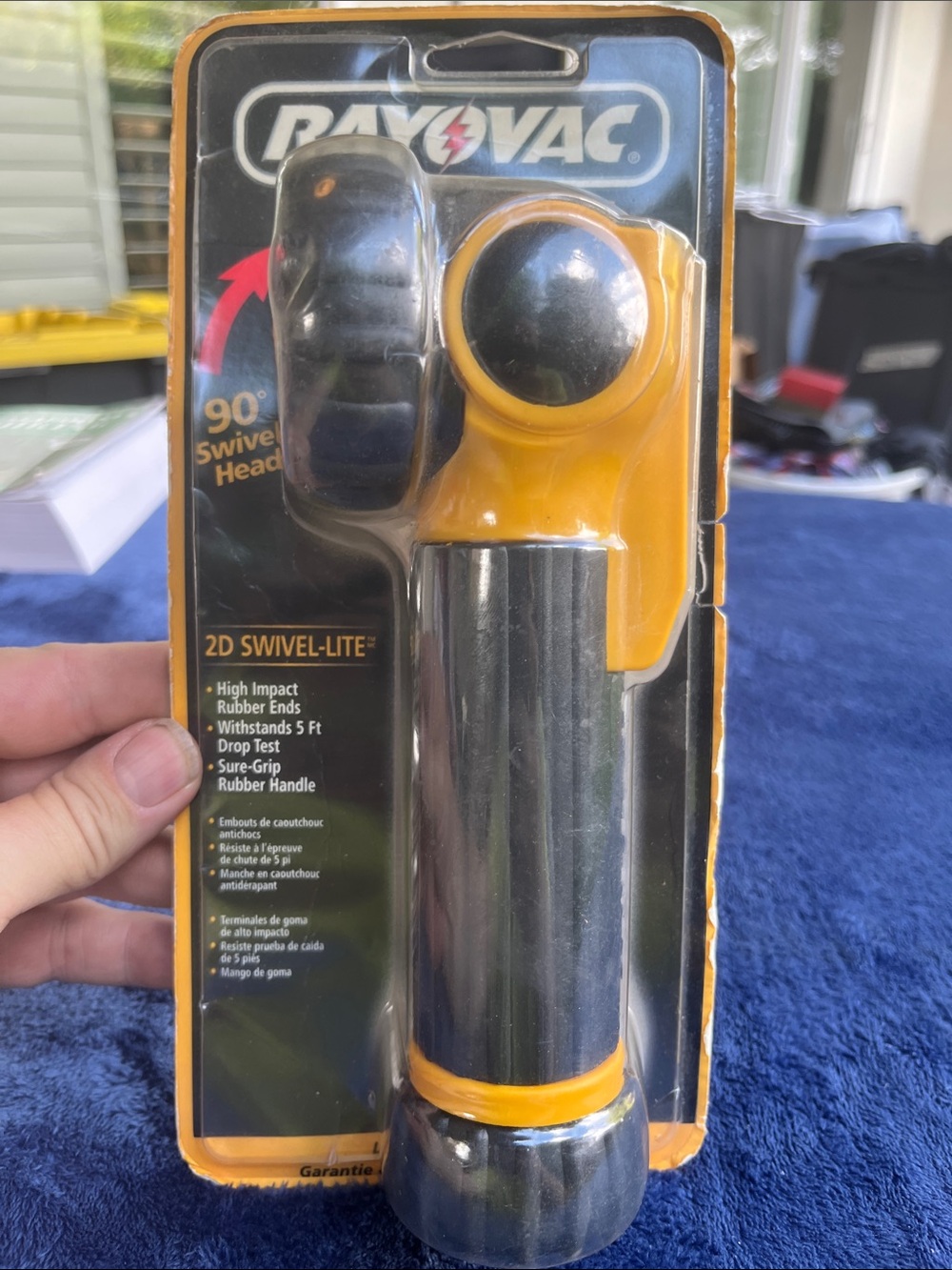 2D Swivel-Lite Flashlight in Yellow and Black